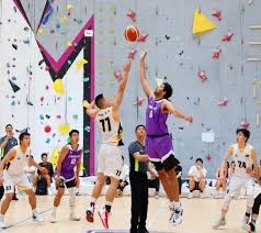 瓦拉内：现在的足球比赛太多了；未来可能会回皇马任职